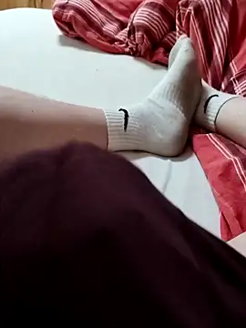 boxerundsocken91 online show from May 13, 2026, 4:48 pm