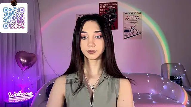 LinaMour online show from May 14, 2026, 10:05 pm
