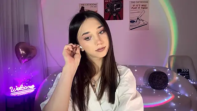 LinaMour online show from May 22, 2026, 10:15 pm