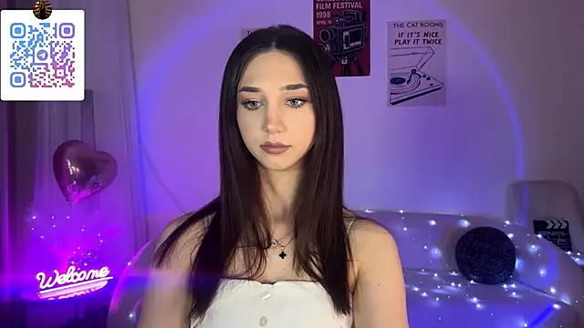 LinaMour online show from May 24, 2026, 10:26 pm