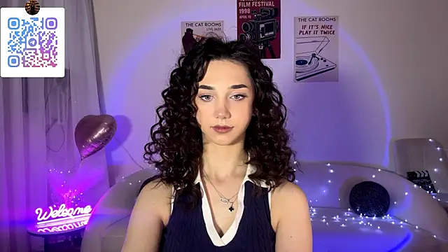LinaMour online show from June 16, 2026, 10:12 pm