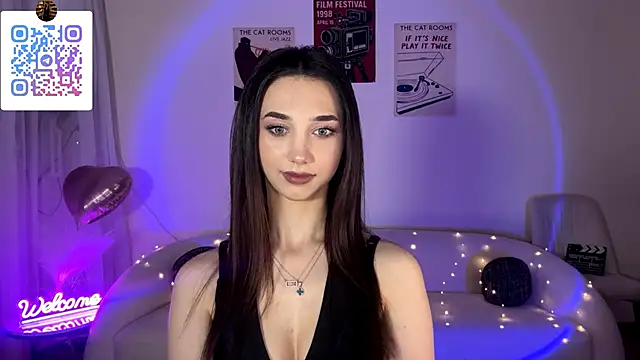 LinaMour online show from June 21, 2026, 10:12 pm