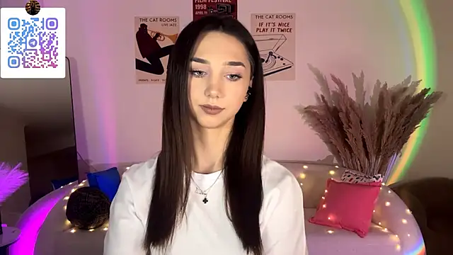 LinaMour online show from June 28, 2026, 10:16 pm
