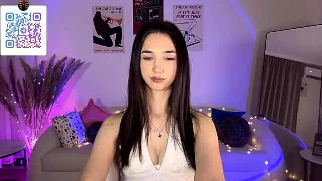 LinaMour online show from July 9, 2026, 10:14 pm
