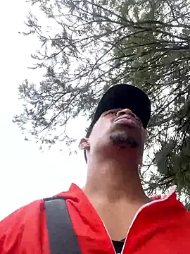 fitsexyman online show from January 14, 2026, 9:37 am