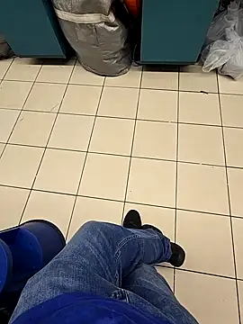 sisman31 online show from September 14, 2025, 1:05 am