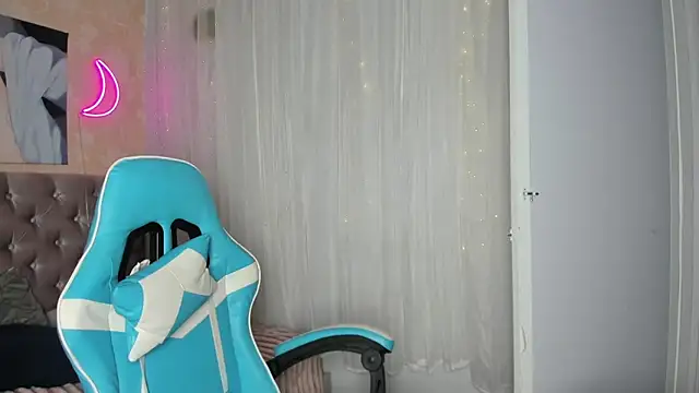 Snapshot of alissa_grace chatting on September 20, 2025, 7:59 pm alissa grace online show from September 20, 2025, 7:59 pm