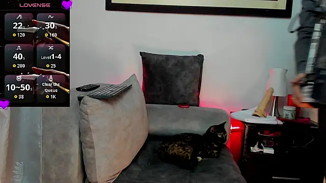 BrendaRousee online show from September 11, 2025, 2:33 am