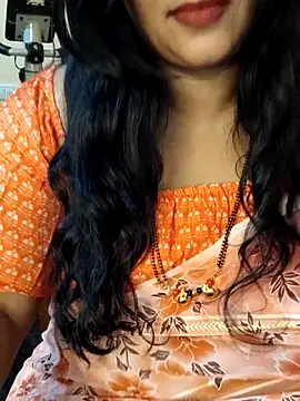 Snapshot of Angel0731 chatting on February 17, 2026, 7:42 pm Angel0731 online show from February 17, 2026, 7:42 pm