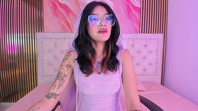 Lucy boobss online show from February 4, 2026, 11:16 am