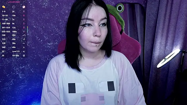 MargarettRose online show from June 6, 2026, 6:29 am