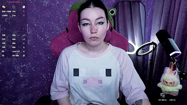 MargarettRose online show from June 10, 2026, 4:34 am