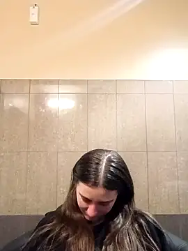 freakylittlebitch69 online show from September 20, 2025, 2:29 pm