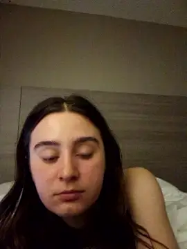 freakylittlebitch69 online show from October 10, 2025, 3:27 am