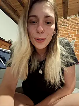 Snapshot of SexyAlya chatting on October 24, 2025, 11:45 pm SexyAlya online show from October 24, 2025, 11:45 pm