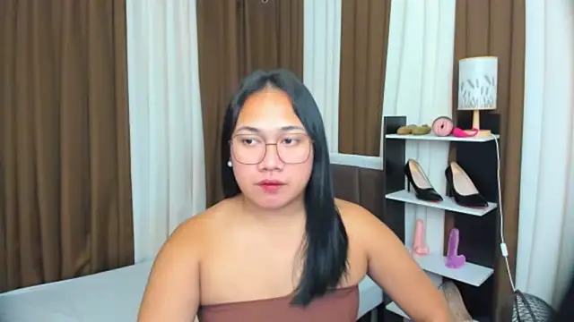 TsUncutKaren online show from September 26, 2025, 5:39 pm