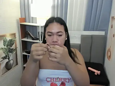 TsUncutKaren online show from December 4, 2025, 4:59 pm