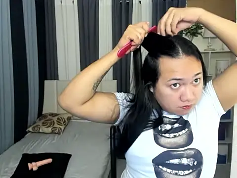 Snapshot of TsUncutKaren chatting on February 26, 2026, 5:45 pm TsUncutKaren online show from February 26, 2026, 5:45 pm