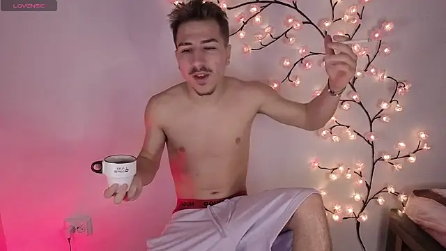 MarioK1 online show from October 11, 2025, 7:40 am