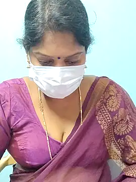 saadhana99 online show from November 13, 2025, 9:19 am