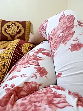 Charmota sexi online show from October 4, 2025, 1:09 pm