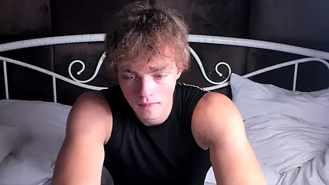 Snapshot of ChaseMuscular chatting on September 25, 2025, 10:30 am ChaseMuscular online show from September 25, 2025, 10:30 am