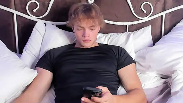 Snapshot of ChaseMuscular chatting on October 1, 2025, 10:32 am ChaseMuscular online show from October 1, 2025, 10:32 am