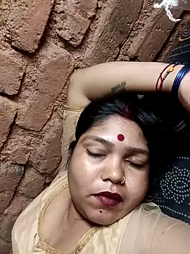 Priya tyagi online show from September 17, 2025, 10:55 pm