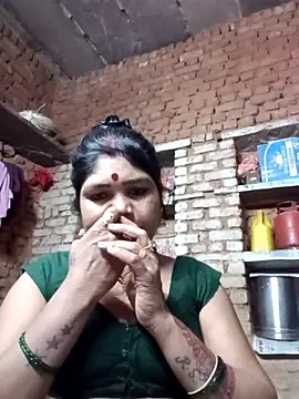 Priya tyagi online show from October 12, 2025, 2:05 pm