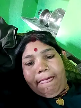 Priya tyagi online show from October 19, 2025, 6:58 am