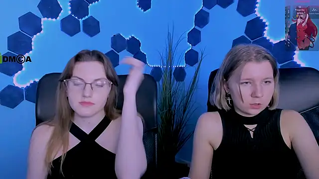 Snapshot of gloria_bubble chatting on February 17, 2026, 9:32 pm gloria bubble online show from February 17, 2026, 9:32 pm