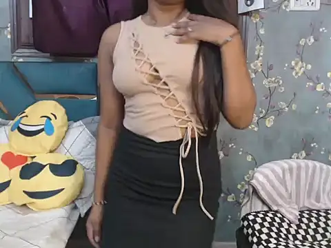 Snapshot of hot_riaa25 chatting on October 4, 2025, 5:44 pm hot riaa25 online show from October 4, 2025, 5:44 pm