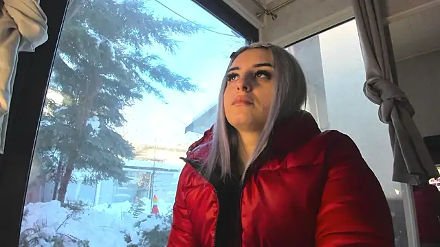 Ella Vee online show from February 19, 2026, 6:53 am