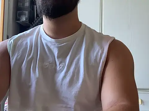 matteoita92 online show from June 25, 2026, 4:00 pm