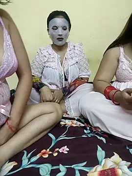 Pinkikichoot online show from September 26, 2025, 7:18 pm