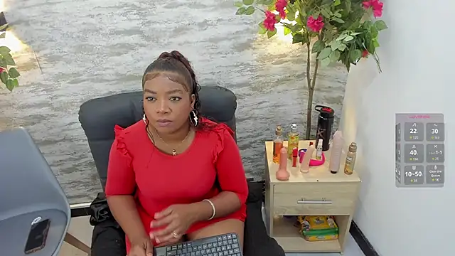 Snapshot of Afrodita_de_amor chatting on October 10, 2025, 12:04 pm Afrodita de amor online show from October 10, 2025, 12:04 pm