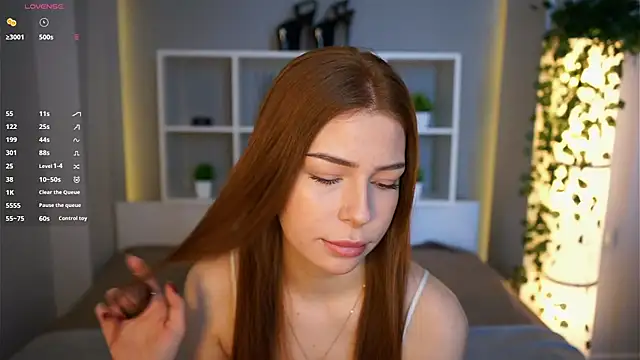 SexyEsma online show from October 25, 2025, 6:10 am