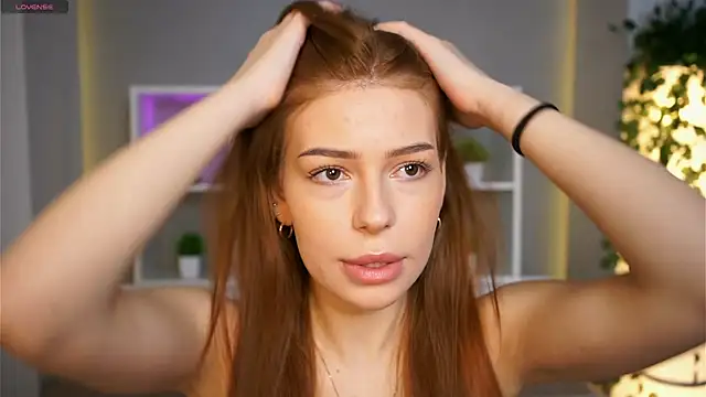 SexyEsma online show from October 26, 2025, 6:08 am