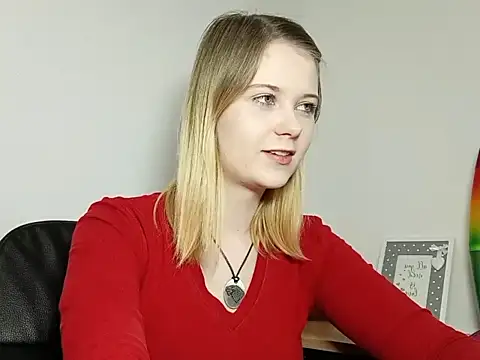 LydiaYoung online show from September 16, 2025, 6:09 pm