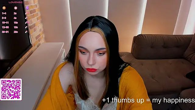 EvaBlimey online show from September 14, 2025, 4:44 am