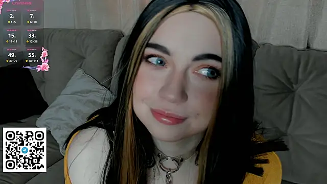 EvaBlimey online show from October 3, 2025, 5:37 am