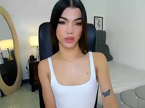 CassieSommereux online show from November 25, 2025, 9:26 pm