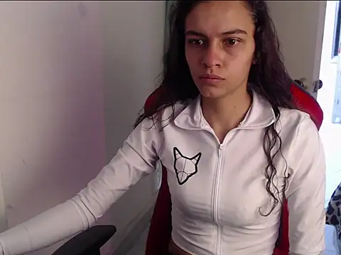 Skylovershot online show from March 14, 2026, 1:49 pm