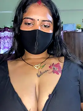 Snapshot of V-Hot-Sweti chatting on September 21, 2025, 7:10 am V-Hot-Sweti online show from September 21, 2025, 7:10 am