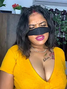 Snapshot of V-Hot-Sweti chatting on October 2, 2025, 2:46 pm V-Hot-Sweti online show from October 2, 2025, 2:46 pm