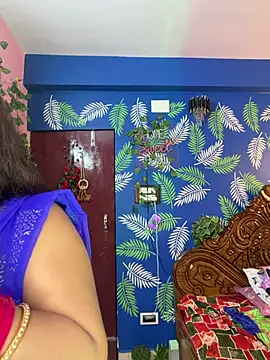 V-Hot-Sweti online show from February 4, 2026, 7:09 pm