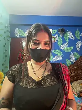 Snapshot of V-Hot-Sweti chatting on March 11, 2026, 8:42 am V-Hot-Sweti online show from March 11, 2026, 8:42 am