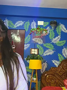 Snapshot of V-Hot-Sweti chatting on March 23, 2026, 4:33 pm V-Hot-Sweti online show from March 23, 2026, 4:33 pm