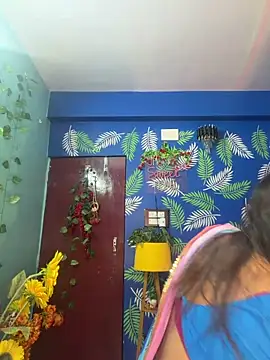 Snapshot of V-Hot-Sweti chatting on March 26, 2026, 6:13 pm V-Hot-Sweti online show from March 26, 2026, 6:13 pm