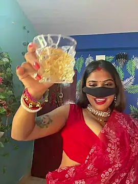 Snapshot of V-Hot-Sweti chatting on June 2, 2026, 5:37 pm V-Hot-Sweti online show from June 2, 2026, 5:37 pm